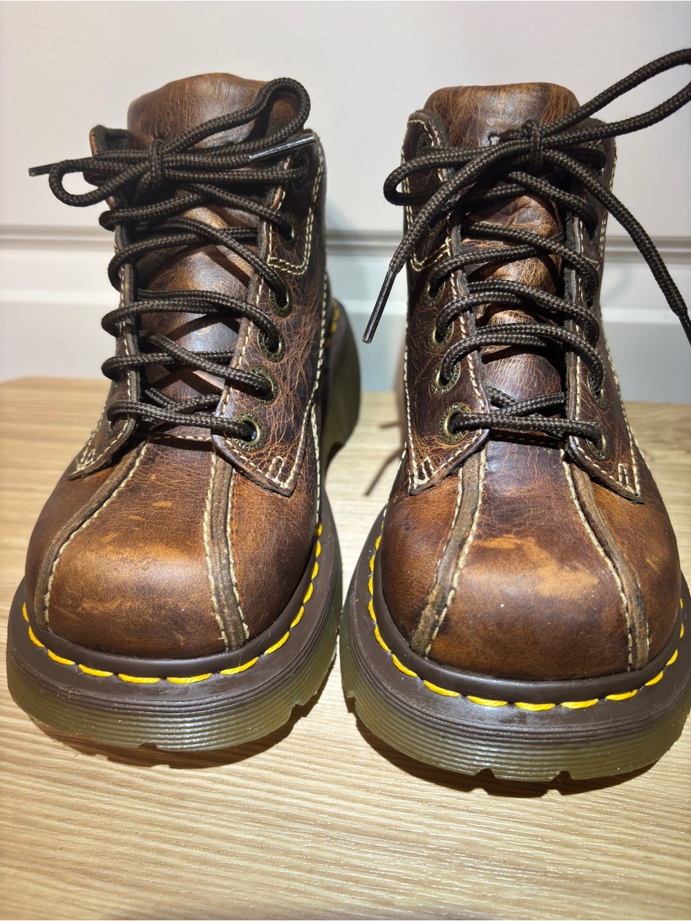 Rare Vintage Y2K Dr. Martens 12281 Brown Daisy/Flower Power brown leather boots